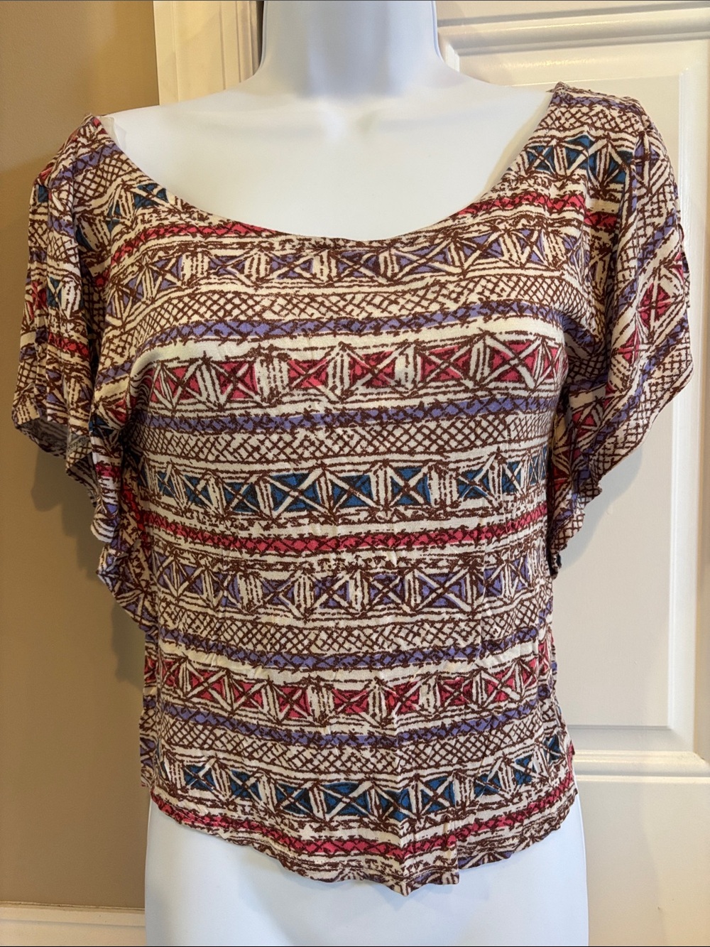 Sweet Claire Multicolor Geometric Crop Top